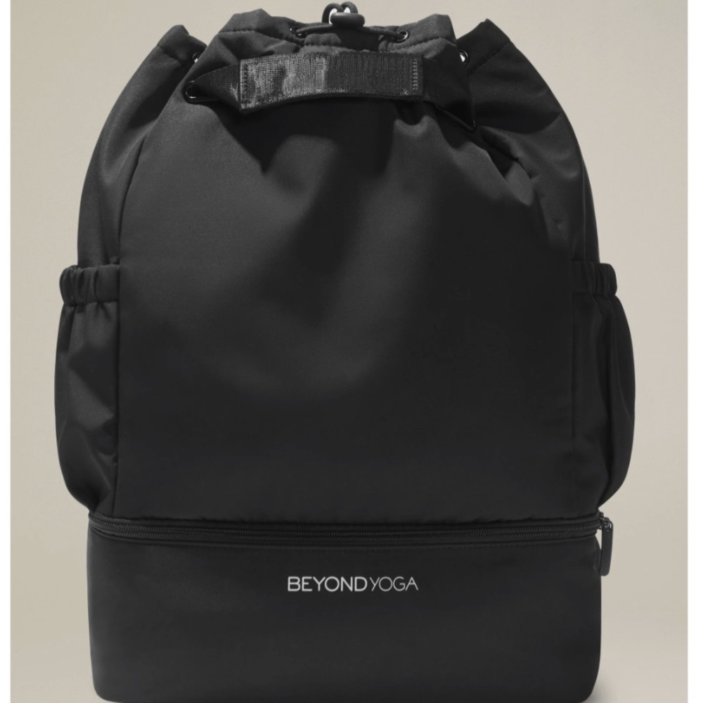 BEYOND YOGA Convertible Gym Bag In Black - Picture 9 of 12